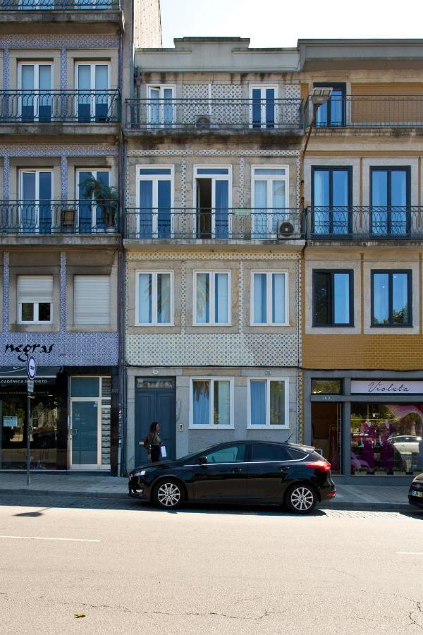 Boutique Rentals- Hidden Garden Porto'S Downtown Экстерьер фото